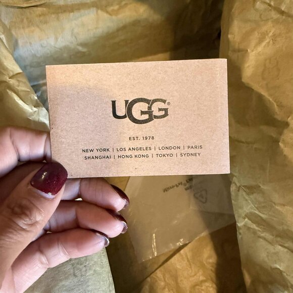 12.13 NIB UGG Keely Black Suede Sheepskin Boots Mid Calf Big Kid Size 3 - Picture 9 of 11